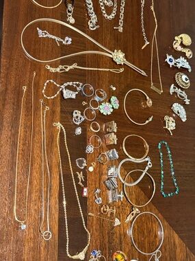 Lot jewerly Bracelets  Pendants  Necklace rings broches  tone silver and gold